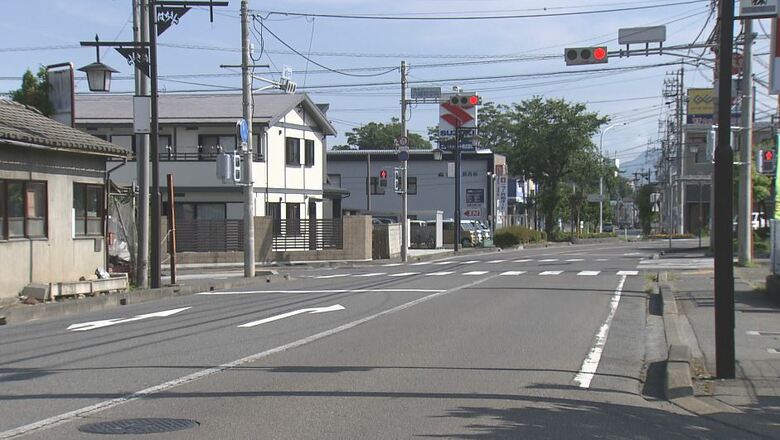 軽乗用車で2台の車に相次いで衝突　女性にけがさせ立ち去ったか　74歳の男をひき逃げの疑いで逮捕｜FNNプライムオンライン