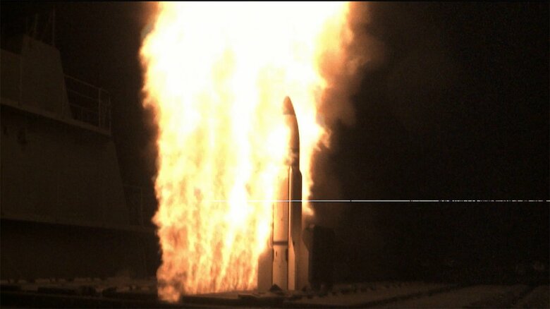 SM-3弾道弾迎撃ミサイル 宇宙での弾道ミサイル迎撃用に開発された(防衛省)