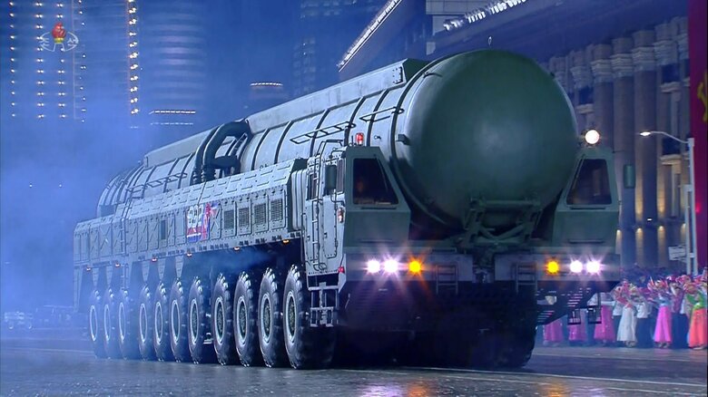 2025年10月の軍事パレードに登場した火星20型大陸間弾道ミサイル（2025年10月）