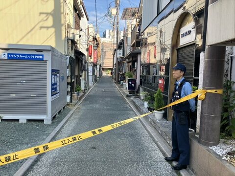 被害者2人だけに狙いを定め強い殺意か…他の従業員や客にはナイフ向けず 被疑者の知人「仲間とトラブルを起こす人間。事件を起こしたと聞いても驚きはない」 ガールズバー殺人事件