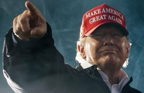 “眠らない”トランプ大統領80歳に　SNS投稿や記者団への対応に趣味のゴルフ　周囲も驚く日常の一方“衰え”も
