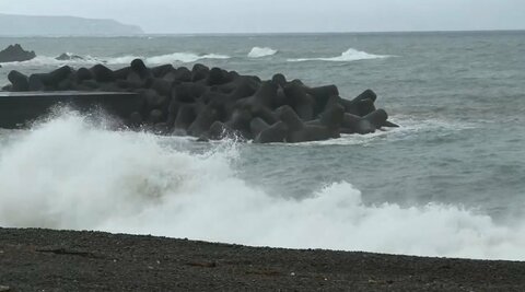 台風14号 関東も大荒れの恐れ…3連休の中頃まで強風の影響に注意