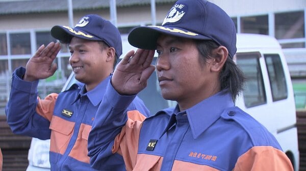 「力を貸します」 消防団に外国人の助っ人 インドネシア人2人が初めて加入 人口減少に悩む地域を支える新たな力にのサムネイル