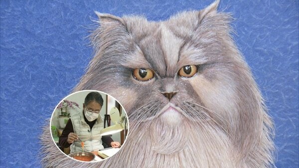 ネコの毛並みは何で表現？ 超リアルな絵画は驚きの素材から 洗って干し
