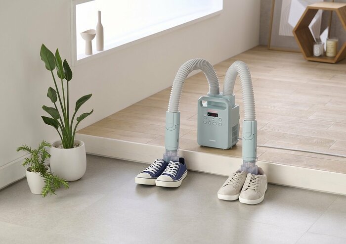 「靴の乾燥」にも使用できるモデルもある(提供:アイリスオーヤマ)