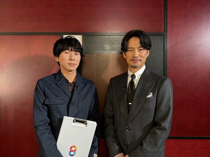 左:古市憲寿 右:竹野内豊
