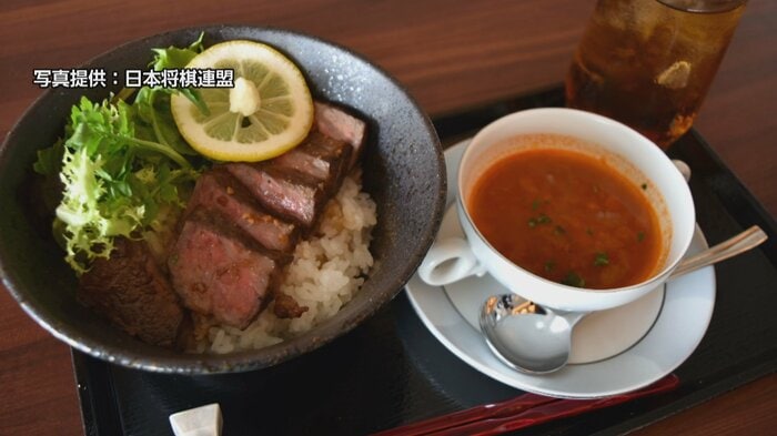藤井棋聖の昼食