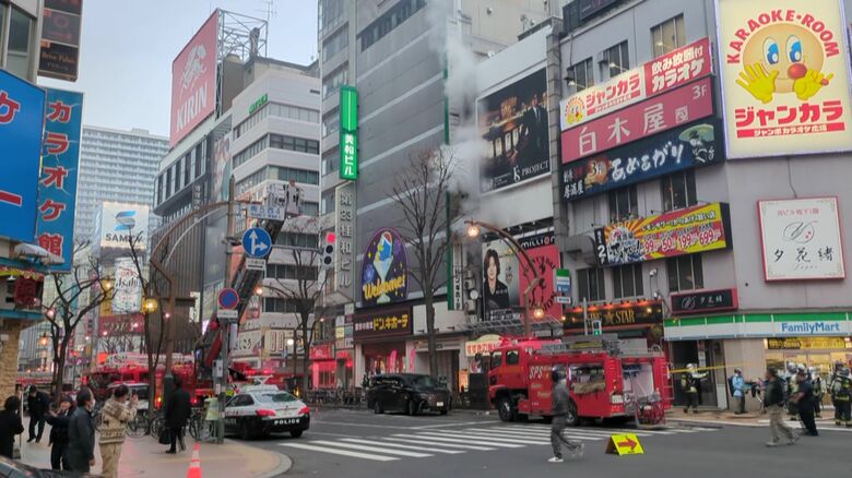 【ススキノガールズバー放火事件】“別れ話”のもつれで40代男がガソリンなどまき放火か 「ショートパンツ姿の女性が」「服に火がついたまんま『熱い助けて』って」店から脱出した人を周囲の人たちが懸命に消火｜FNNプライムオンライン