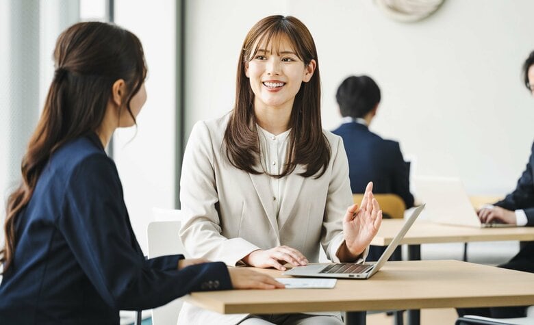 少し踏み込んだ対話を他人としてみよう（画像：イメージ）