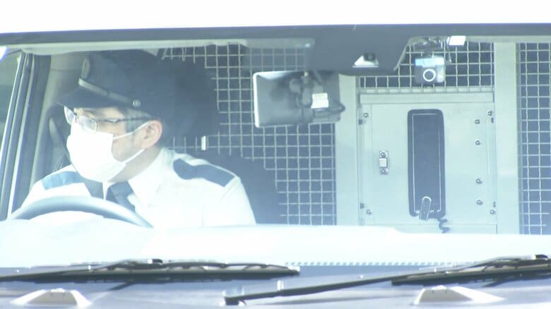 送検される白井秀征容疑者（27）