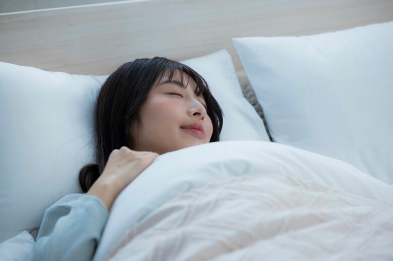 十分な睡眠を取ることで感情も安定する（画像：イメージ）