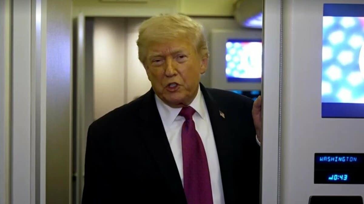 トランプ大統領「制限や通航料はない」ホルムズ海峡めぐりイラン主張を