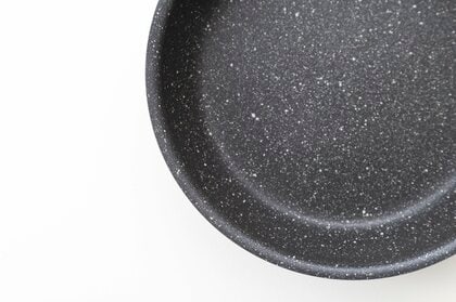 表面には微小な穴が（画像はイメージ）