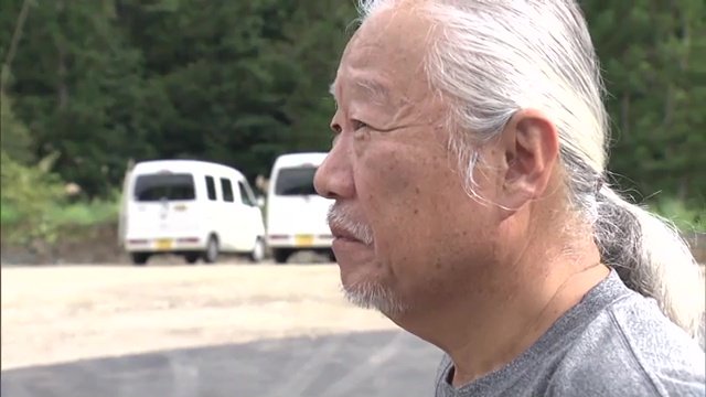 JA会津よつばかすみ草部会の立川幸一部会長