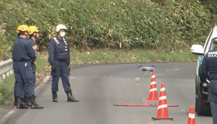 ドローンなどを活用して捜索するも、手がかりは得られず