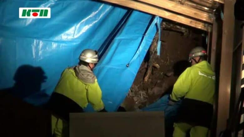 「突然、雷のような音が…」長崎市で住宅裏の石垣崩れる　雨の影響か｜FNNプライムオンライン
