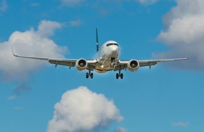 みんな乗ってる？飛行機利用について大調査！【1000人アンケート】