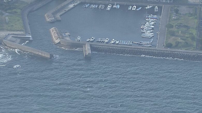「海に人が浮いている」と通報…男性1人を引き上げるもその場で死亡確認 ボートから転落した不明男性の可能性も｜FNNプライムオンライン