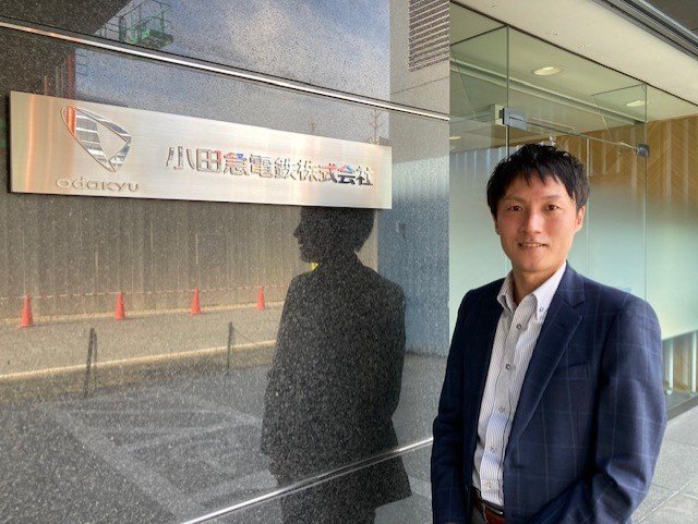 取材に応じた小田急電鉄交通企画部・飯田尚宏氏