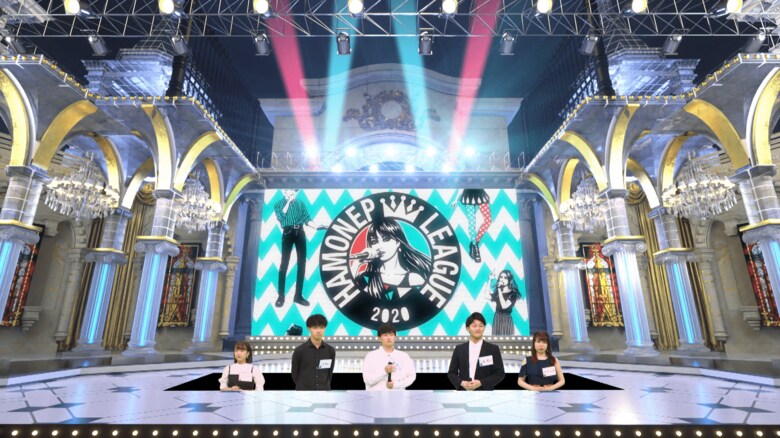 舞台下からせり上がるCG演出で登場した「シンフォニア」