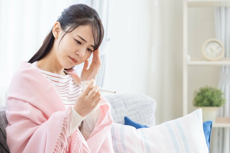 体温の高さと不調が重なるなら注意（画像はイメージ）