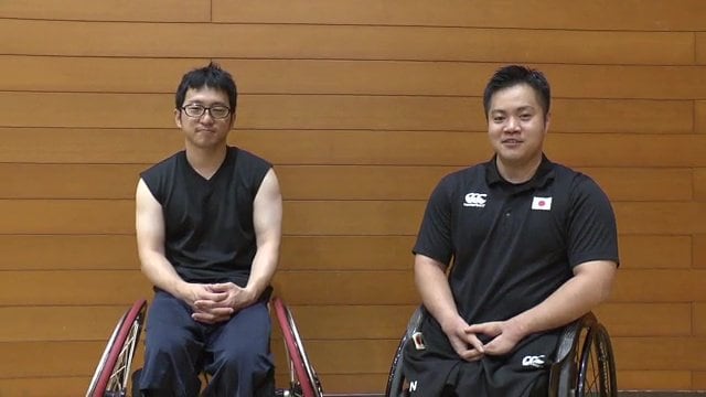 トレーナーの野村さんと橋本選手