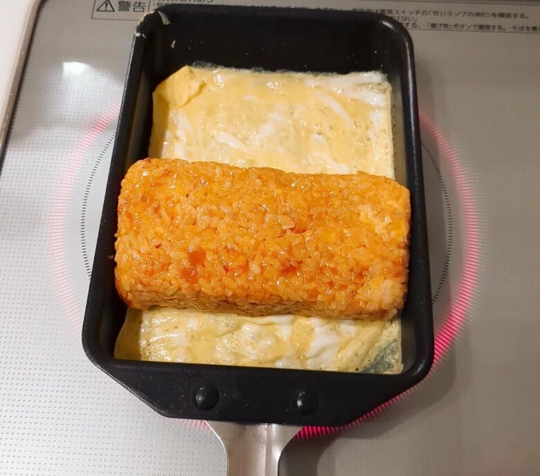 オムライスが隠れているのだ