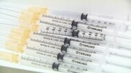 “3回目”“交差”接種も議論へ 時間経過でワクチン効果が低下も 厚労省分科会