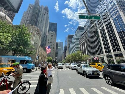 あなたは在宅勤務派？それとも出社派？　アメリカで渦巻く「勤務のあり方」論