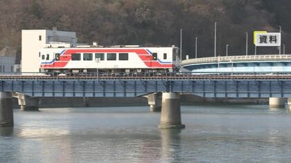 三陸鉄道、2期連続赤字の見通し　当期損失6200万円で過去最大に　岩手県