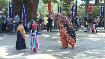 子どもたちが操る「獅子舞」3年ぶりに奉納　太鼓も年長者が教え…コロナで伝承芸能の存続模索【佐賀発】