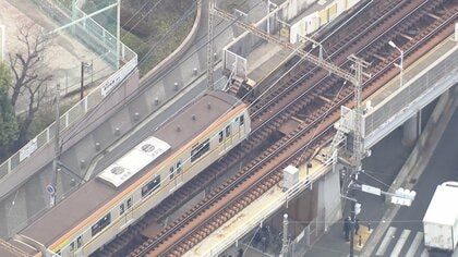 東急東横線・みなとみらい線で停電のため駅間で電車が停車　乗客が地下の線路歩いて避難