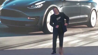 テスラ社がイーロン・マスクCEOに約147兆円の報酬案を提示…今後10年間の業績次第で　アメリカ