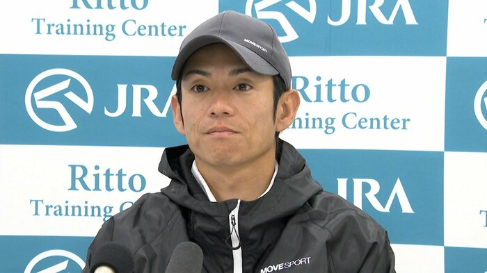 ナムラクレアに騎乗する 浜中俊騎手(35)