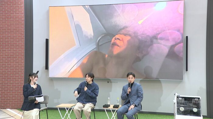 イベントで洗濯される体験を語るロッチ・コカドさん