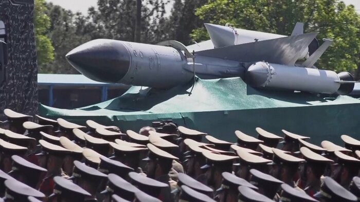 イランの軍事パレード（2025年4月）