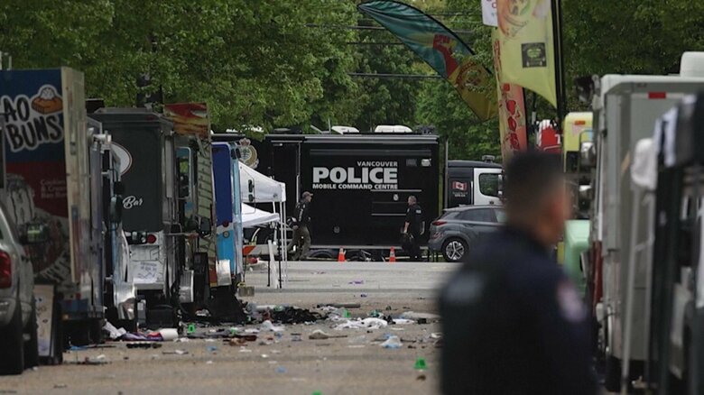 5歳の子供も…車が群集に突っ込み11人死亡20人以上けが　過去に精神的な問題抱えた30歳男を殺人の罪で訴追　カナダ・バンクーバー｜FNNプライムオンライン