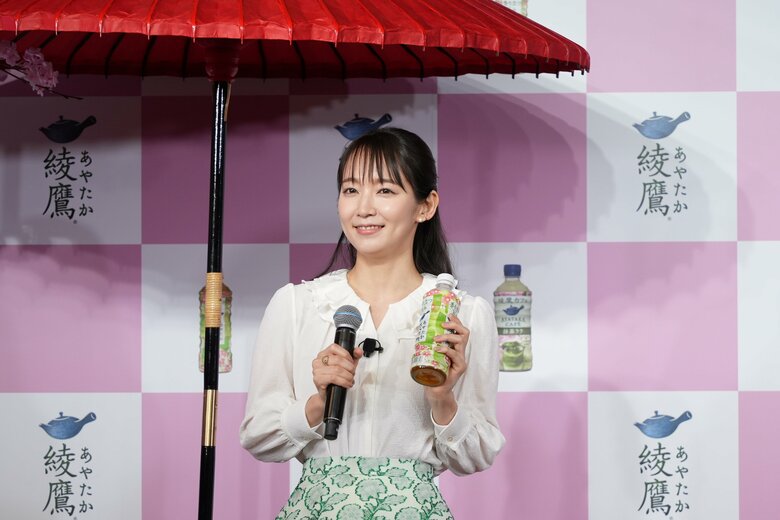 日本コカ・コーラ「綾鷹 桜デザインボトル」発売記念PRイベント