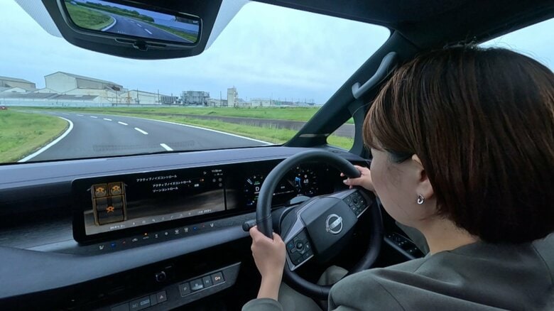 テストコースの試乗