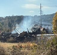 【速報】建築会社で事務所火災　通行人が「炎が見える」と通報　野焼きから延焼の可能性　消防車10台が出て消火活動中　奈良市