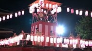 「盆踊り」は騒音か　会場半減、まだ明るい午後7時に終了し即、撤収の配慮も　外国人観光客人気を背景に参加者は増加