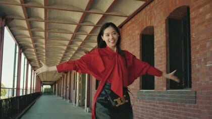 西野七瀬が“足”と“表情”の演技で魅せる　ミュージカル風ムービーで「喜怒哀楽」を表現