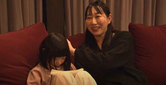 左は娘の陽向さん
