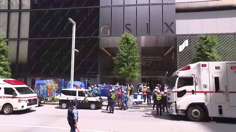 GINZA SIXスプレー噴射で19人搬送 犯人は逃走 多数の消防車両、トリアージに専門家「地下鉄サリン彷彿させる思い切った対応」|FNNプライムオンライン