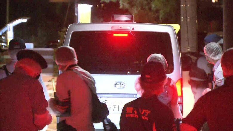 車の中に血のついた刃物…東京・府中市マンション駐車場の車内で若い男女の遺体　「娘の行方分からない」との通報も　関連捜査｜FNNプライムオンライン