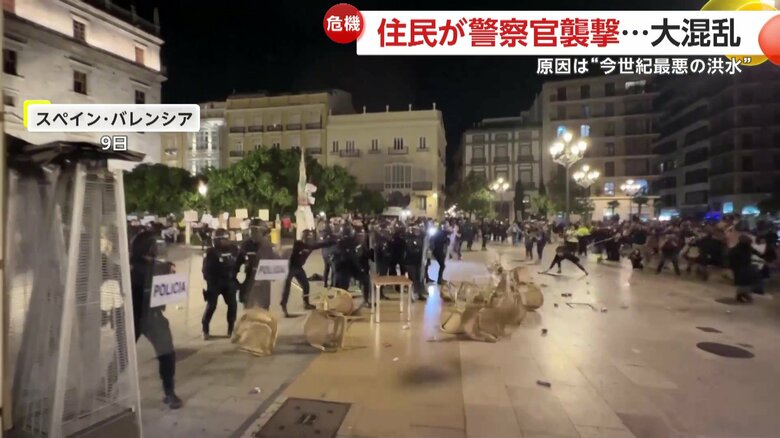 住民ら約13万人が参加した大規模デモ