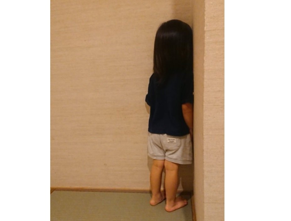 2歳娘の かくれんぼスキル がかわいすぎる バレバレ でも見つけたくない 父親に聞いた