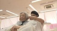 「うれしい。涙が出ます」断水続く八代市の高齢者施設で散髪ボランティア　熊本地震で今も3200人以上が避難生活
