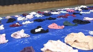 コインランドリーで下着窃盗 50歳男逮捕 自宅から約90点押収