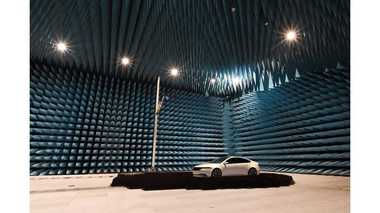 5G“社会実装”の最前線…自動運転社会へ通信性能をテストする「電波暗室」も